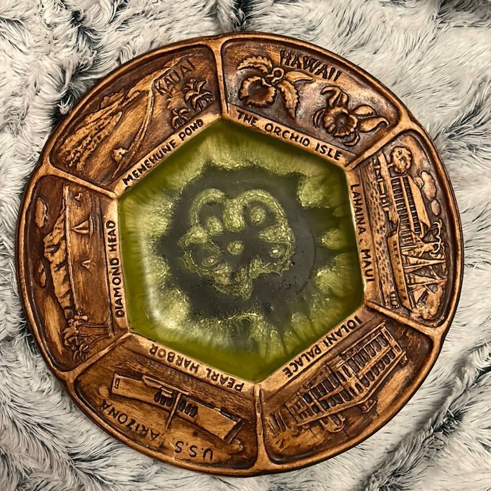 Vintage Hawaii Souvenir Plate